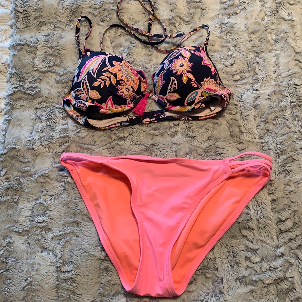 Bikini!